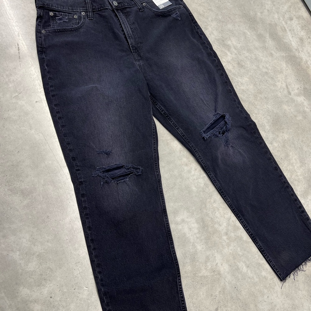 💥$11 - GAP Cheeky Straight High Rise Distressed Black Jeans – Size 33/16